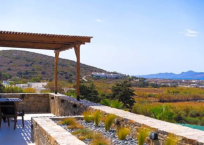 Kouros Blanc Resort & Suites