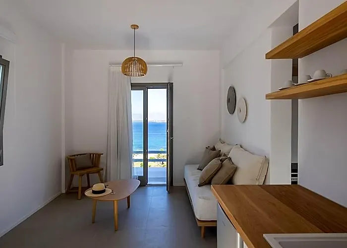 Kymo Luxury Suites Paros
