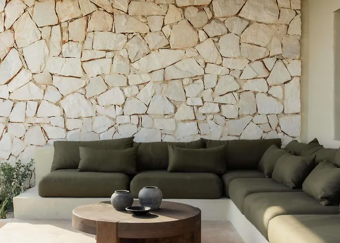 Luura - Cliff, Paros, Morgans Originals (Adults Only)